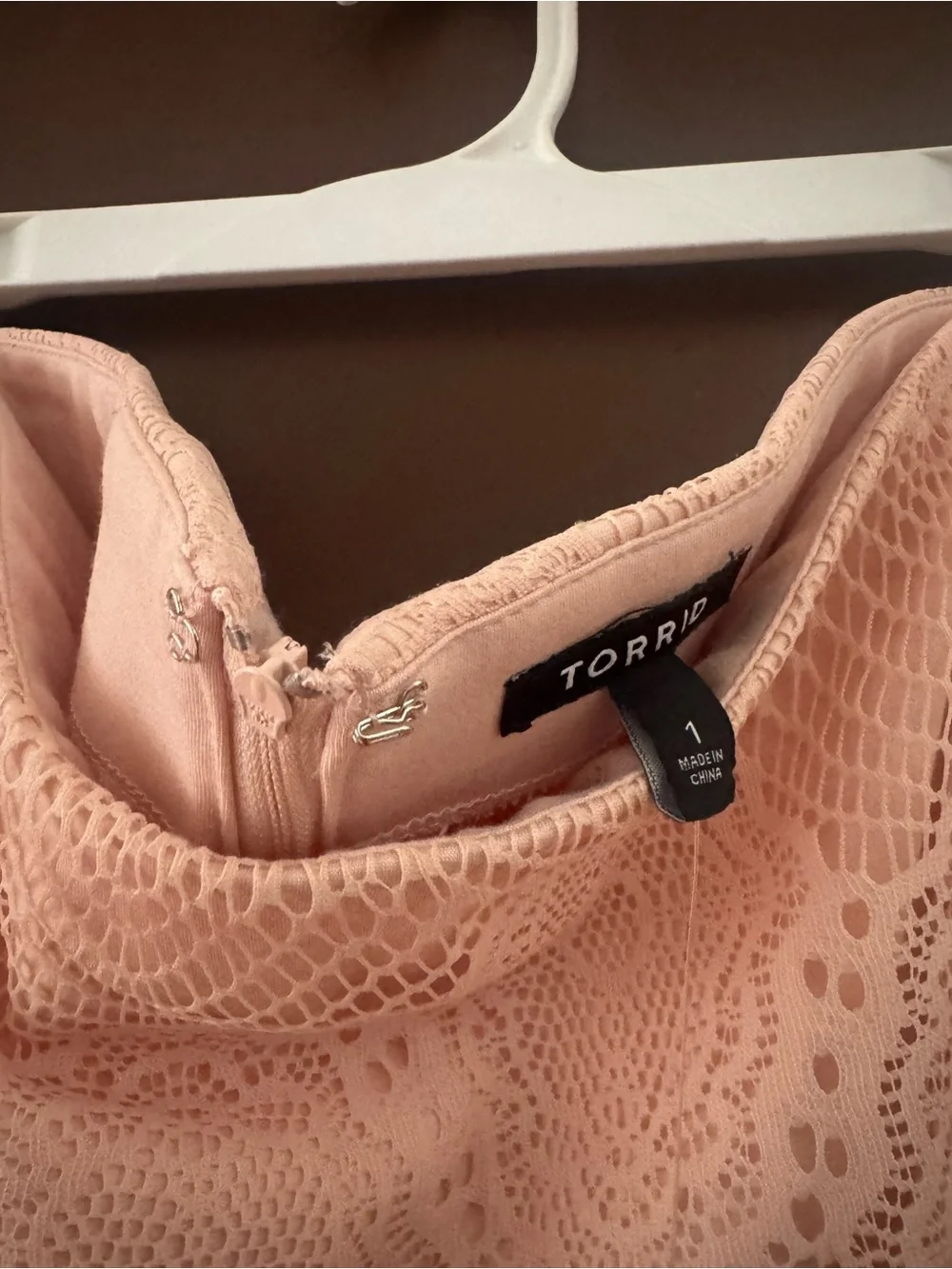 Torrid High-waist pink lace skirt - Picture 3 of 4